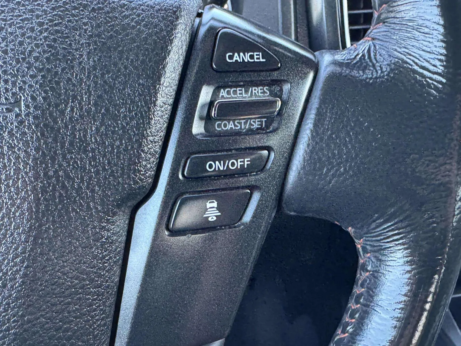Nissan Titan photo 19