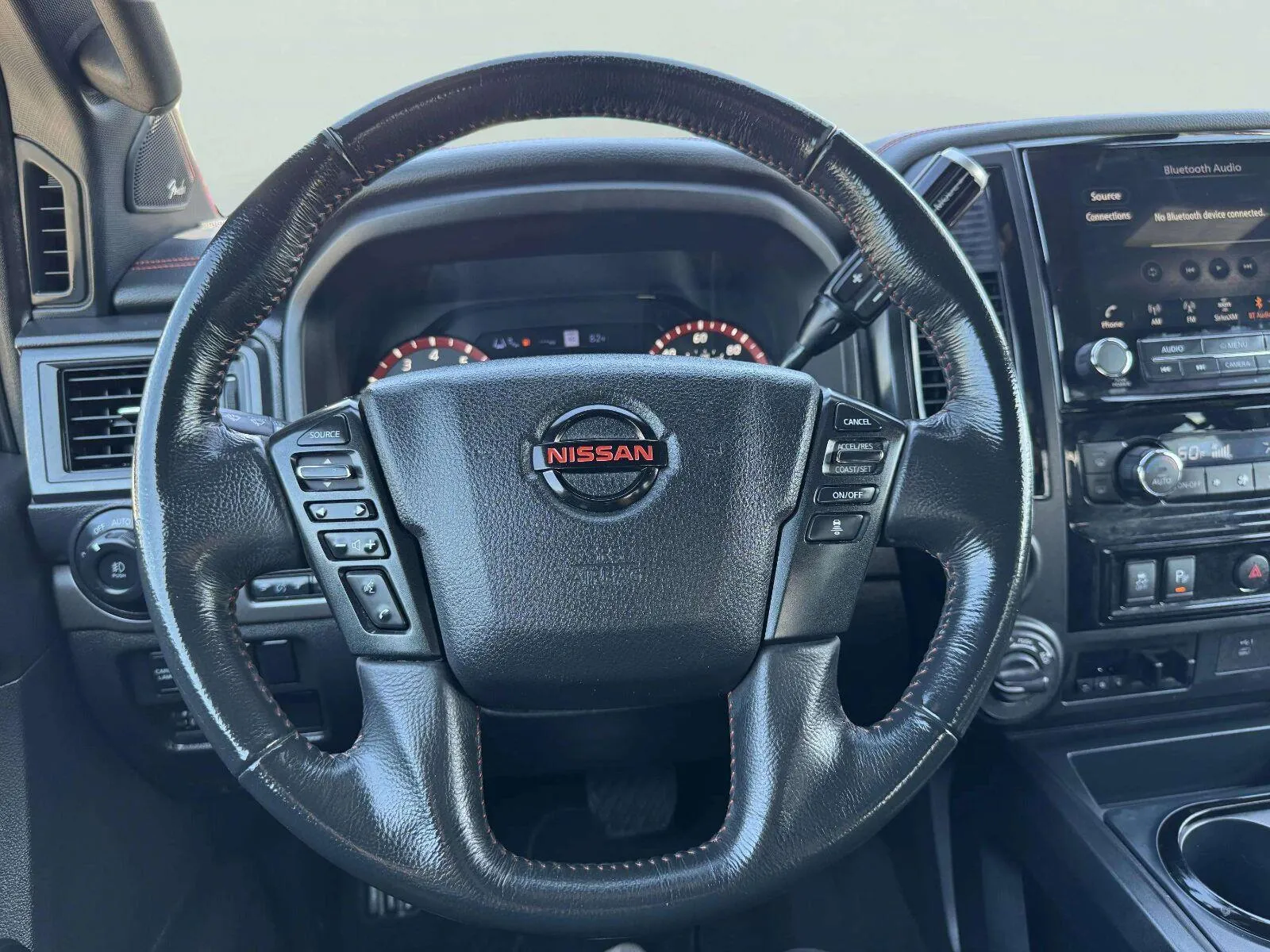 Nissan Titan photo 20
