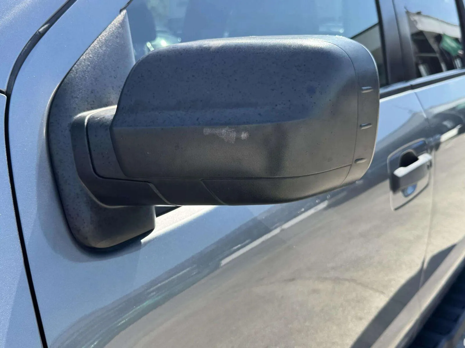 Nissan Titan photo 46