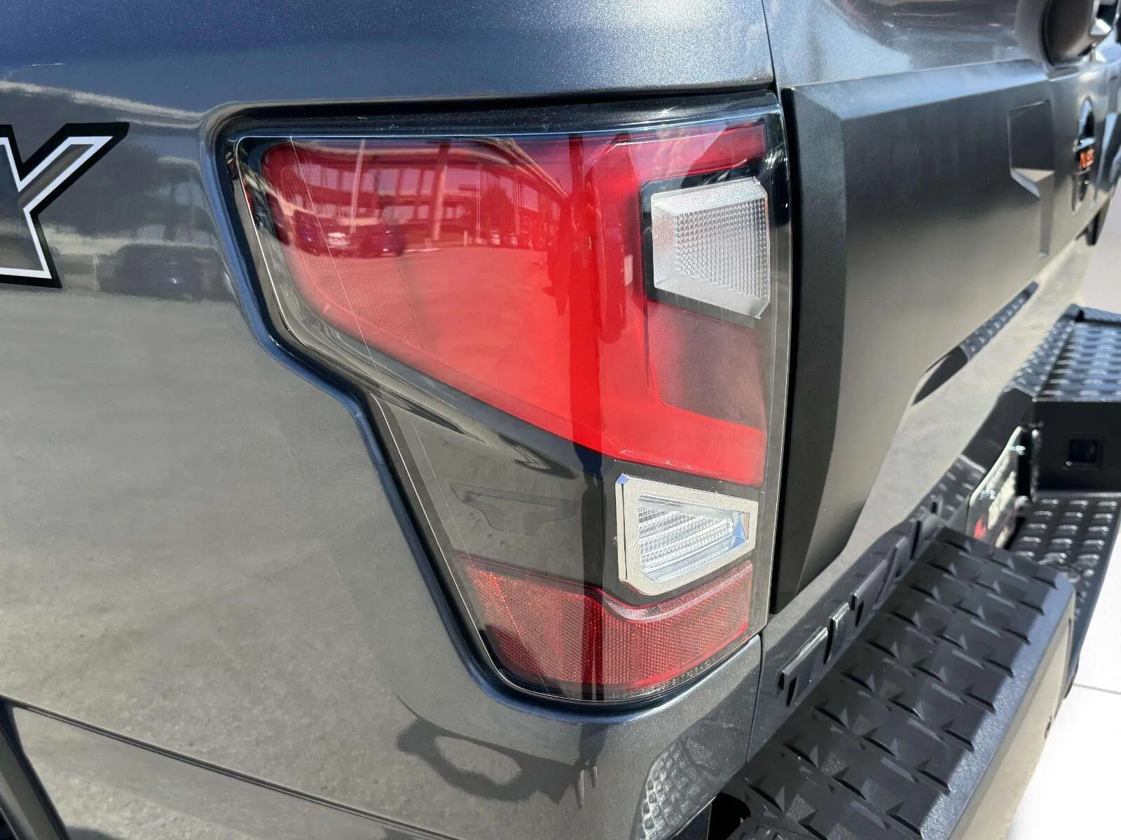 Nissan Titan photo 49