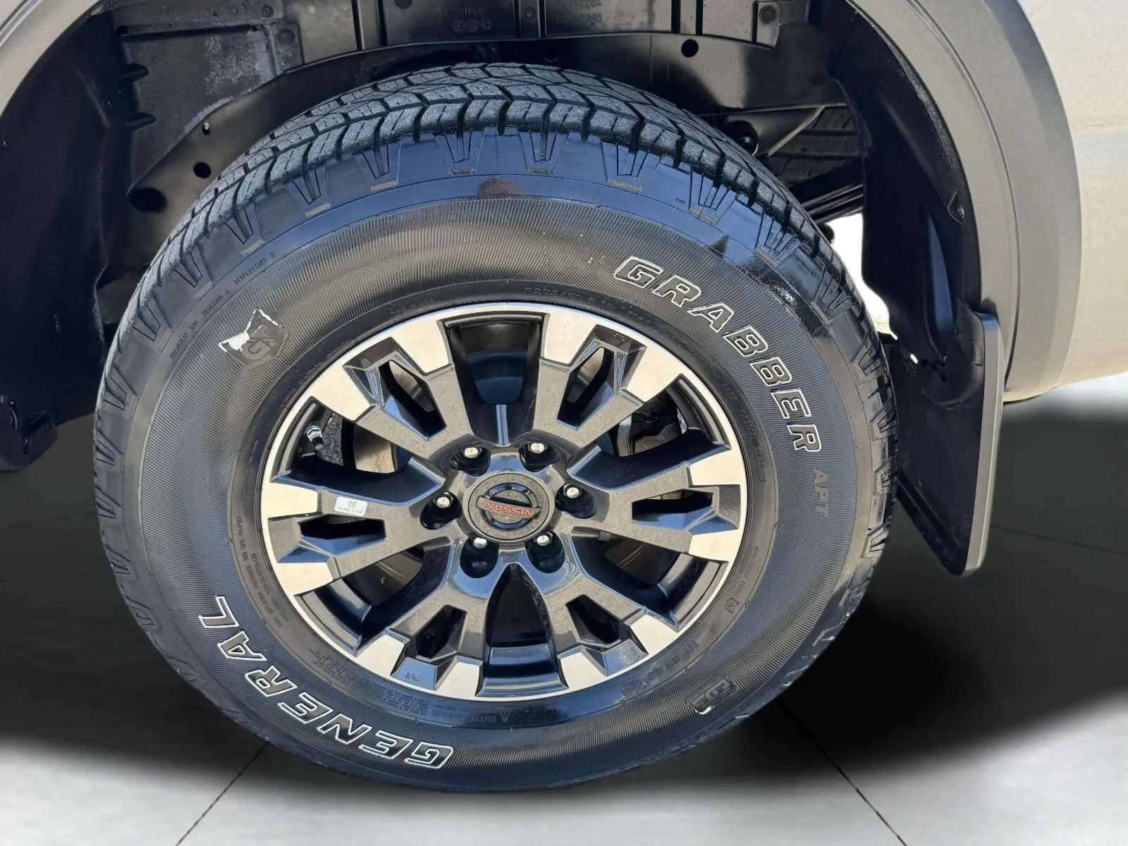 Nissan Titan photo 52