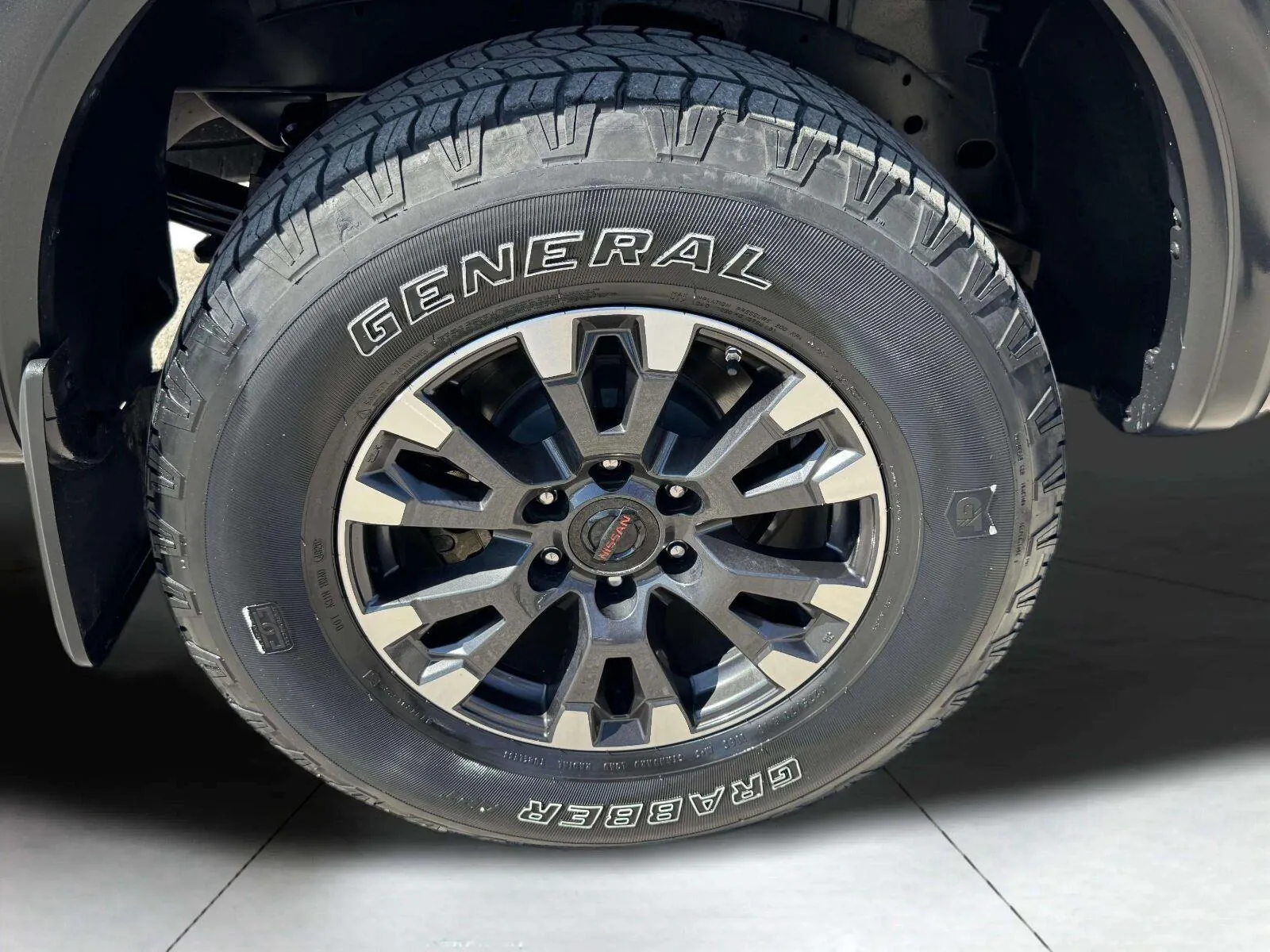Nissan Titan photo 53