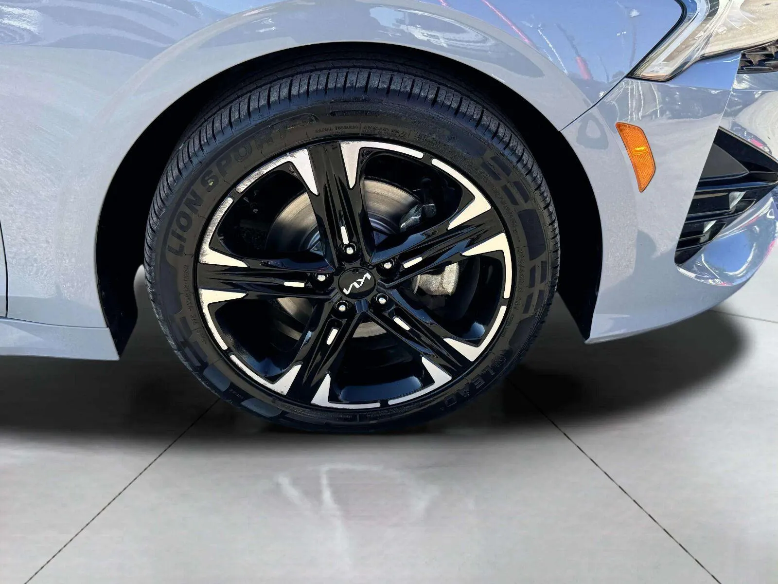 Kia K5 photo 55