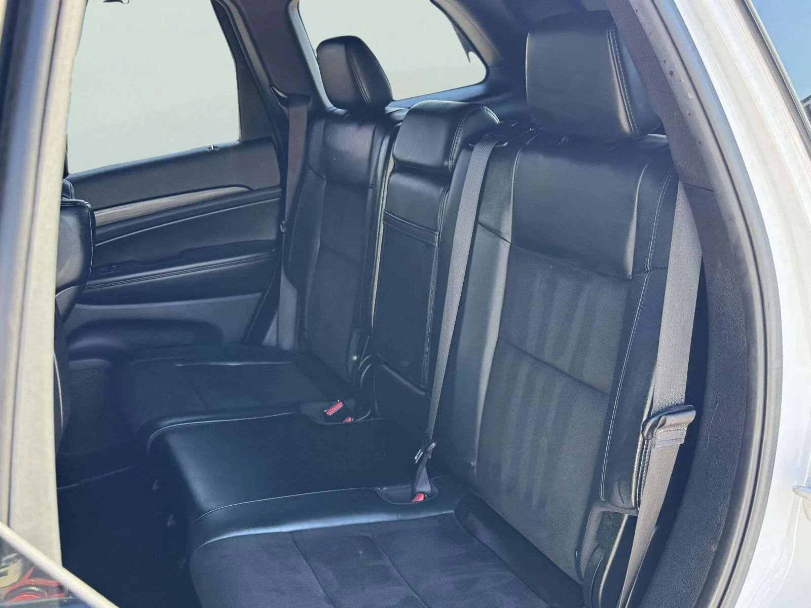 Jeep Grand Cherokee photo 27