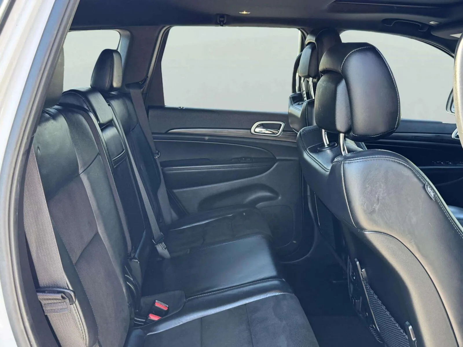 Jeep Grand Cherokee photo 30