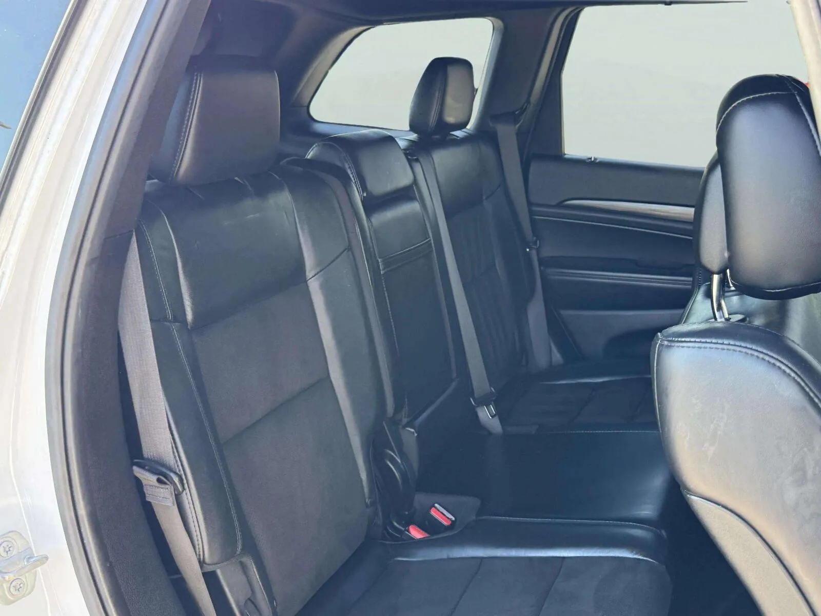Jeep Grand Cherokee photo 31