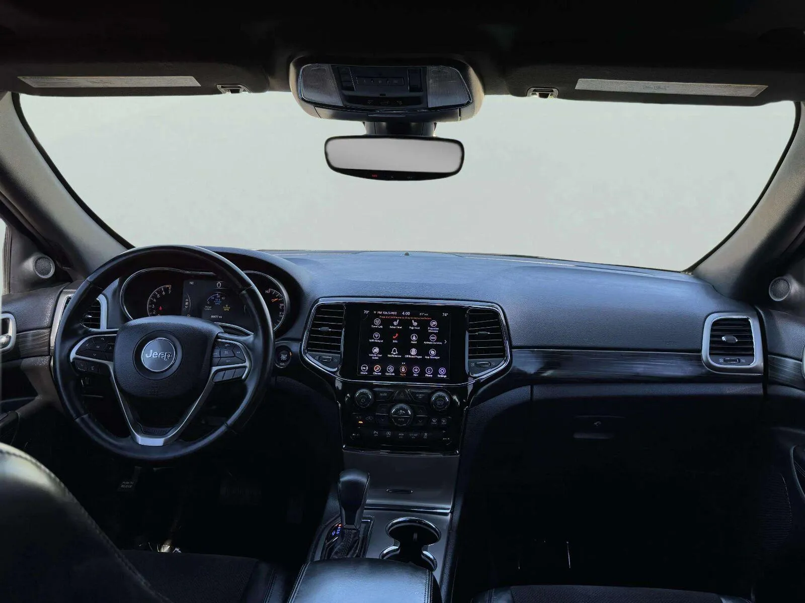 Jeep Grand Cherokee photo 35