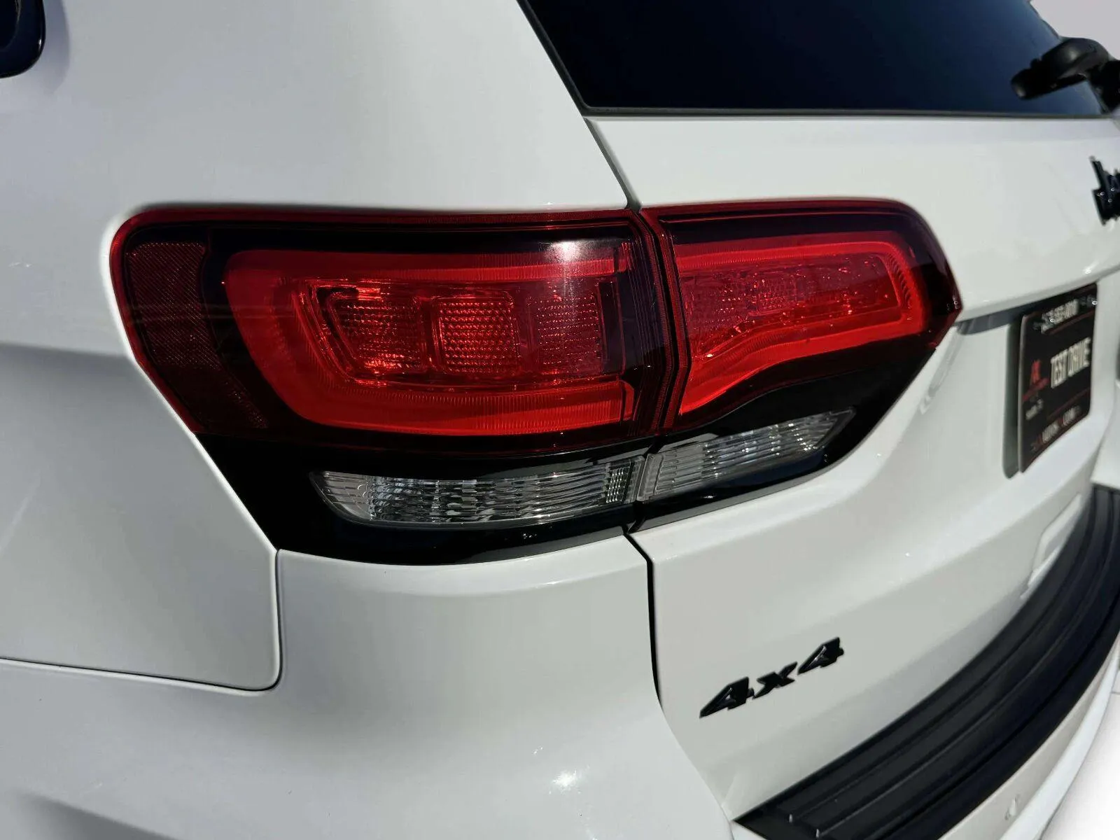 Jeep Grand Cherokee photo 50