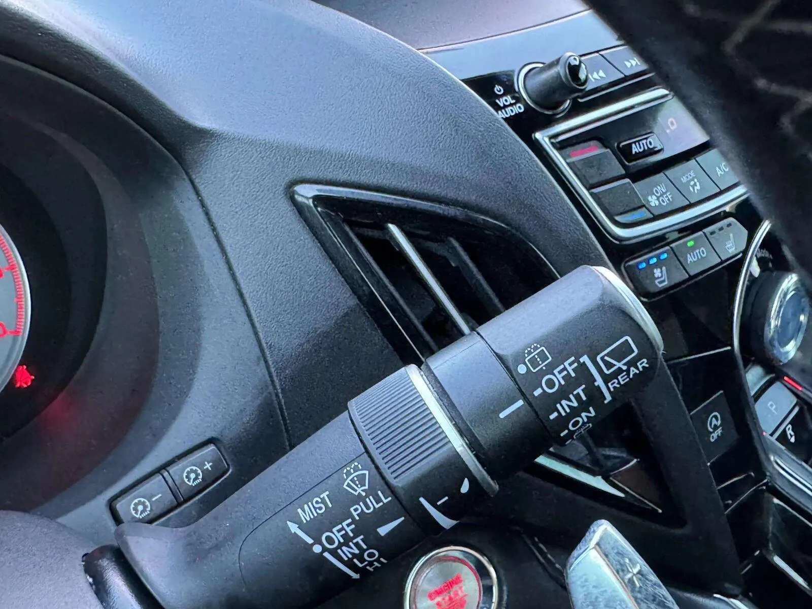 Acura RDX photo 17