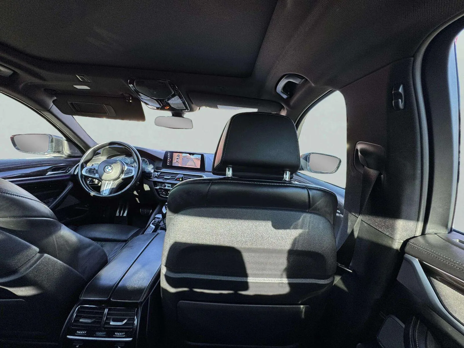 BMW 5 Series photo 32
