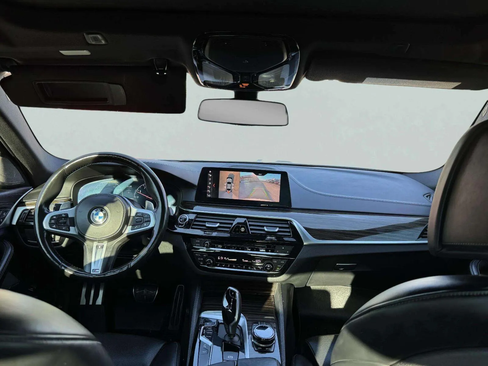 BMW 5 Series photo 35