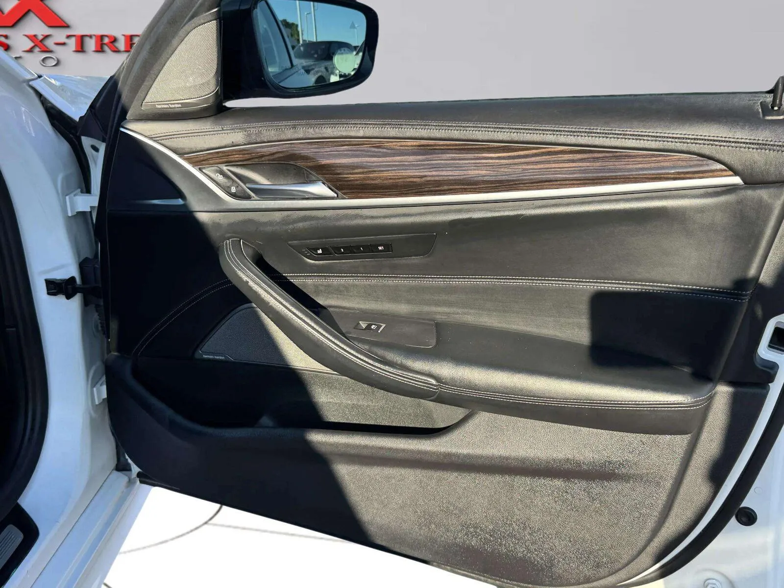 BMW 5 Series photo 38