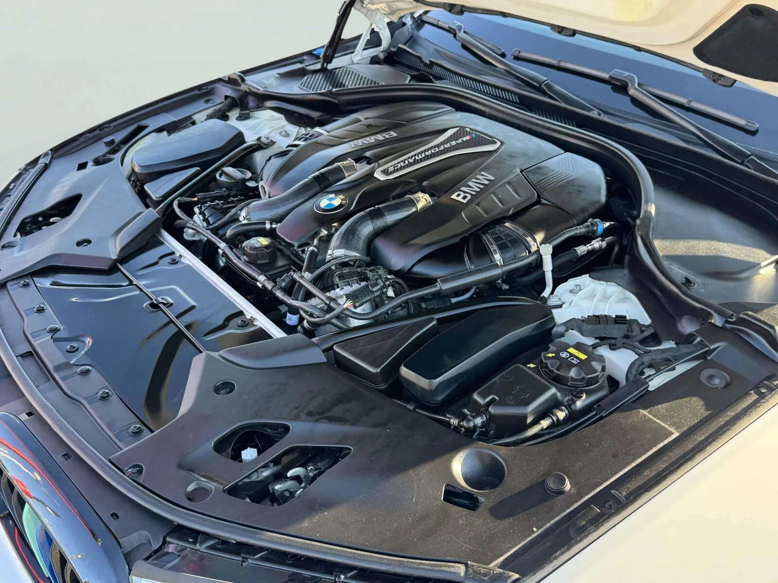 BMW 5 Series photo 43