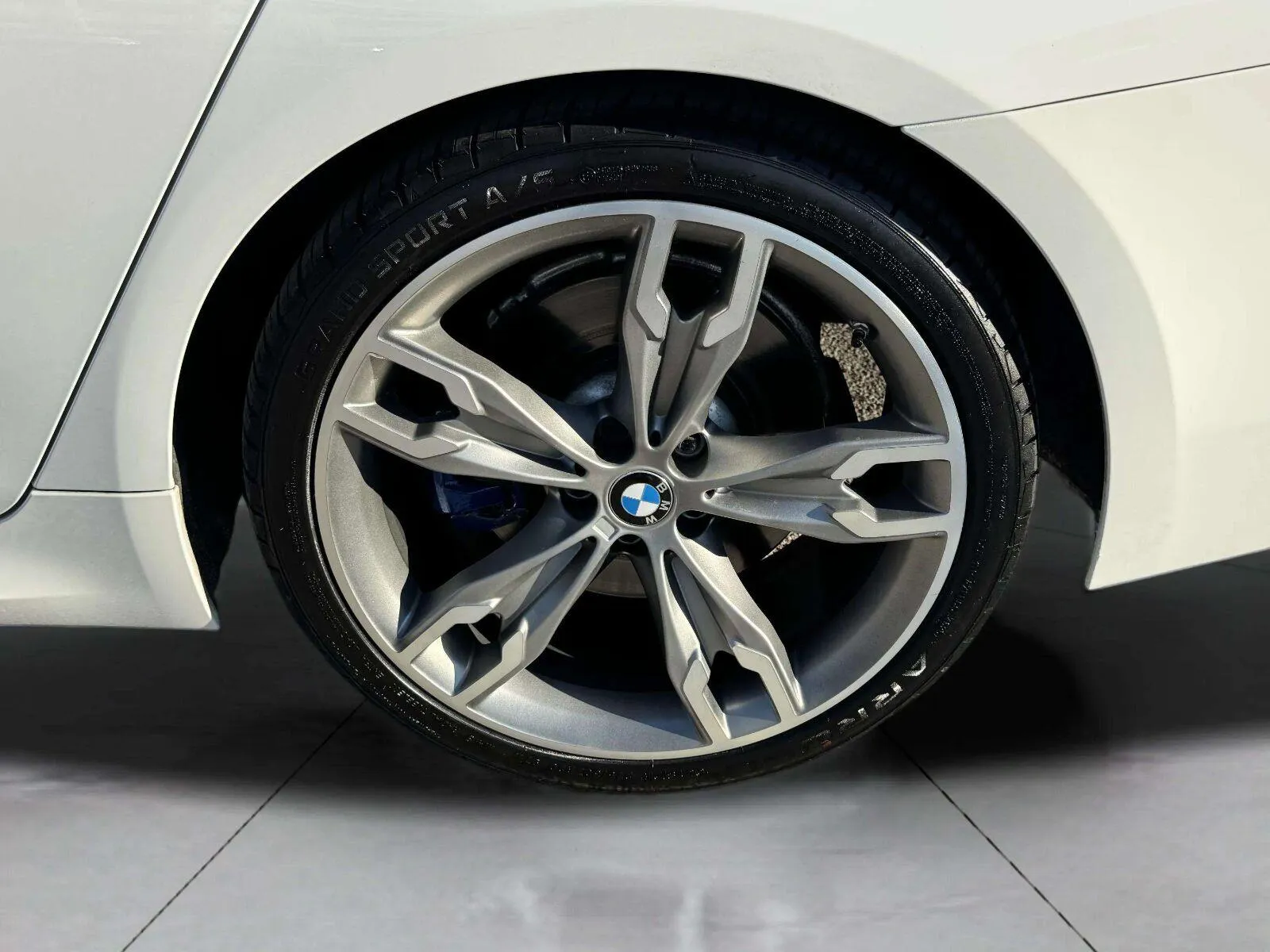 BMW 5 Series photo 53