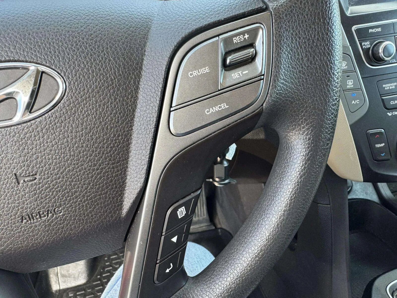 Hyundai Santa Fe photo 17