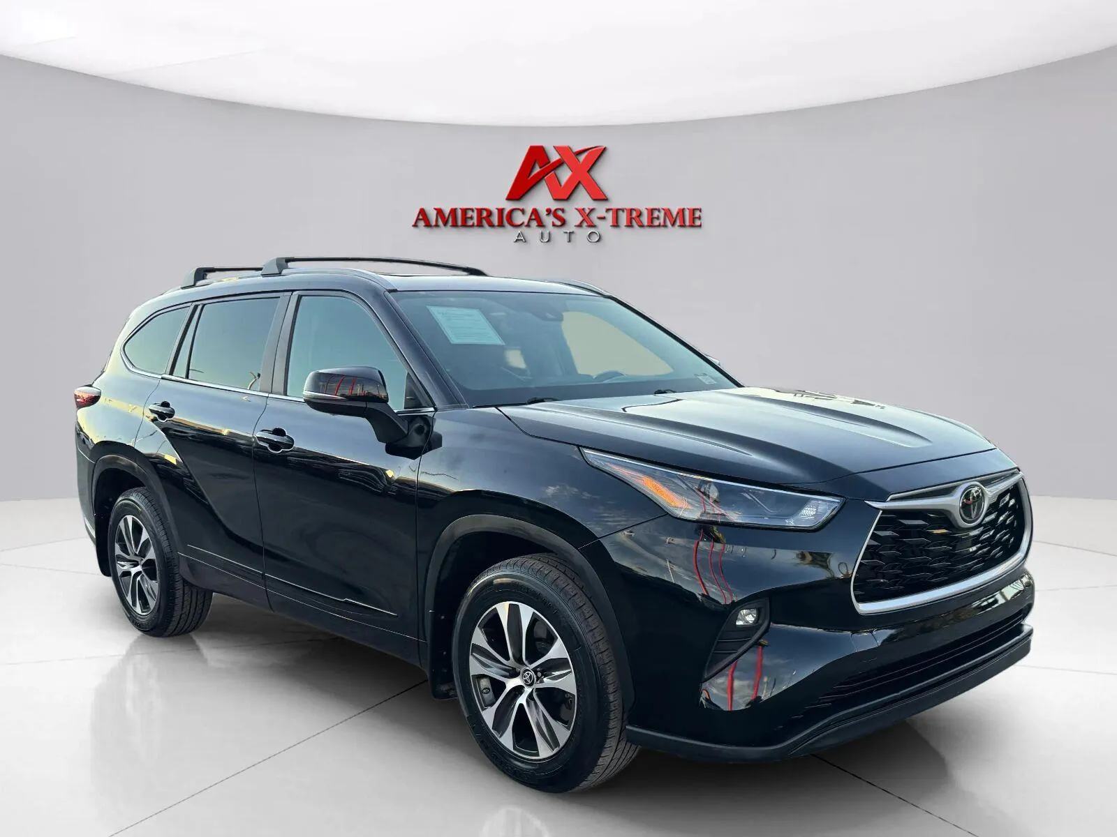 Toyota Highlander photo 8