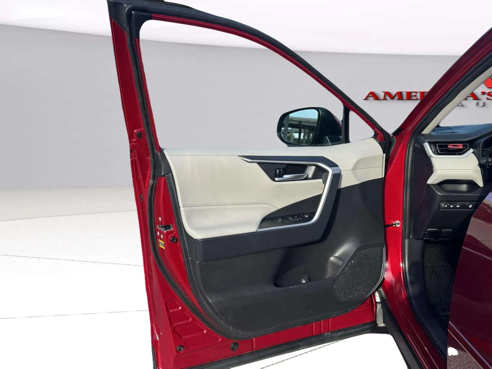 Toyota RAV4 photo 17