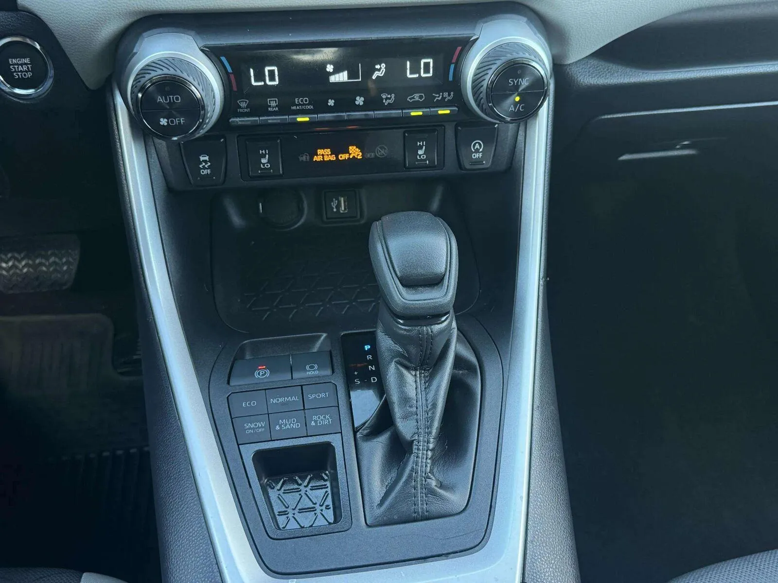 Toyota RAV4 photo 29