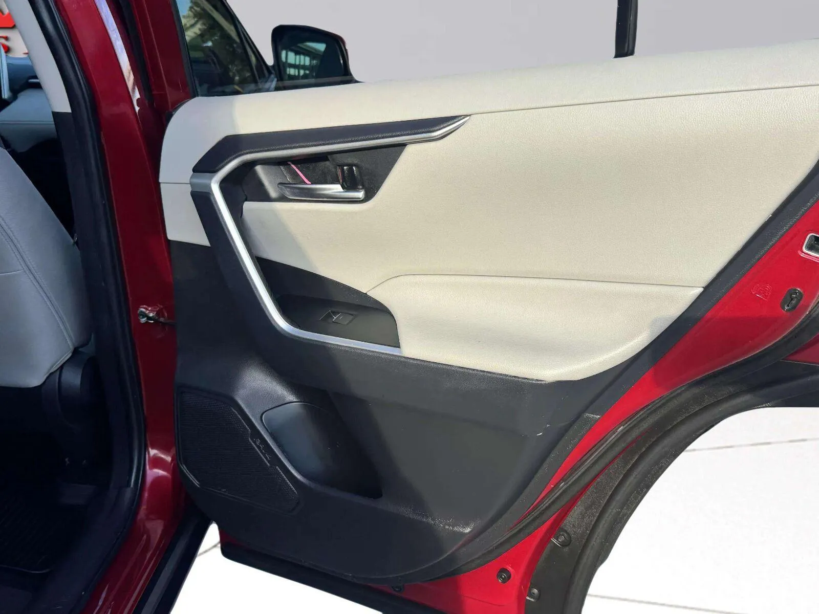 Toyota RAV4 photo 36