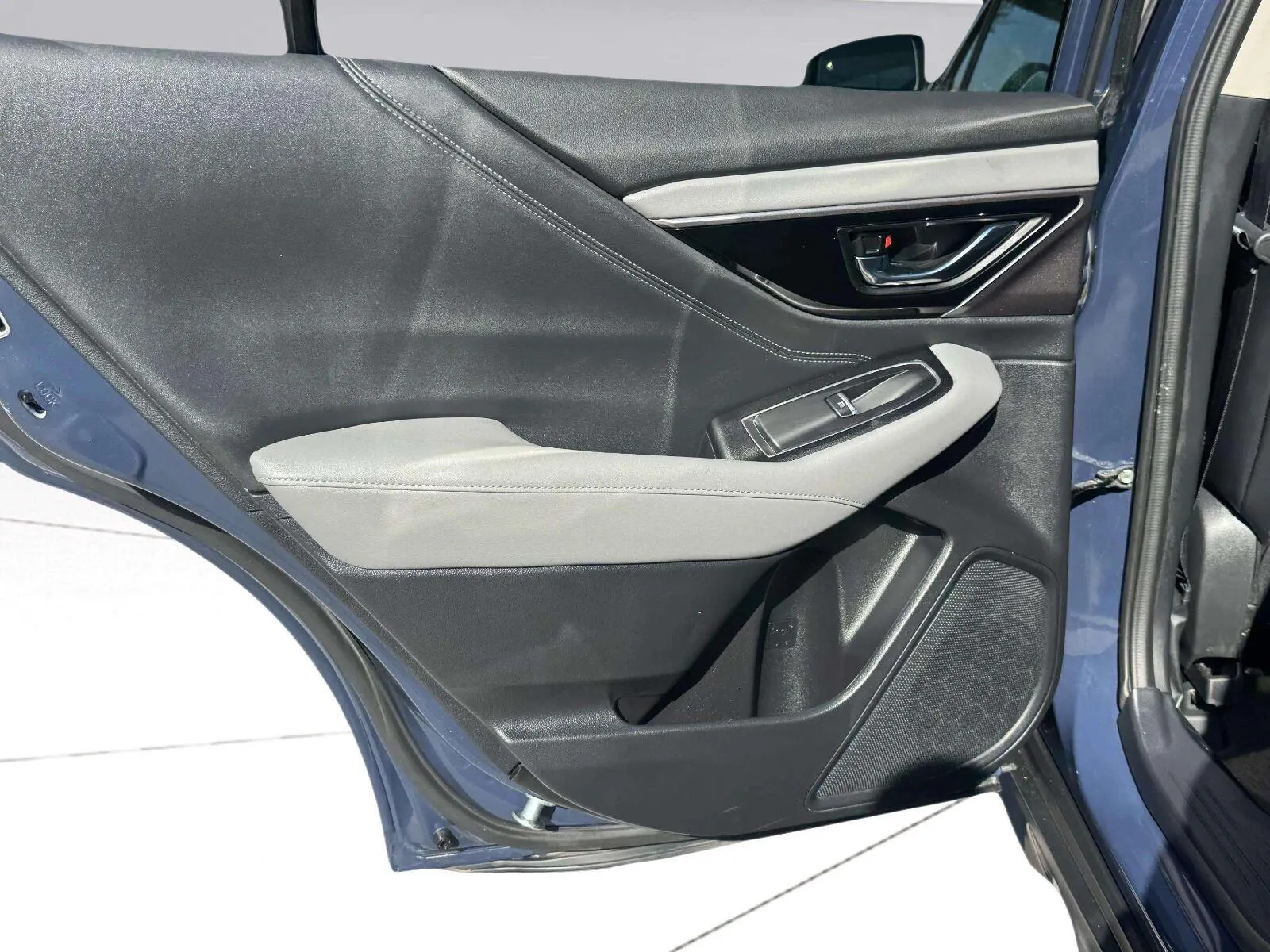 Subaru Outback photo 32