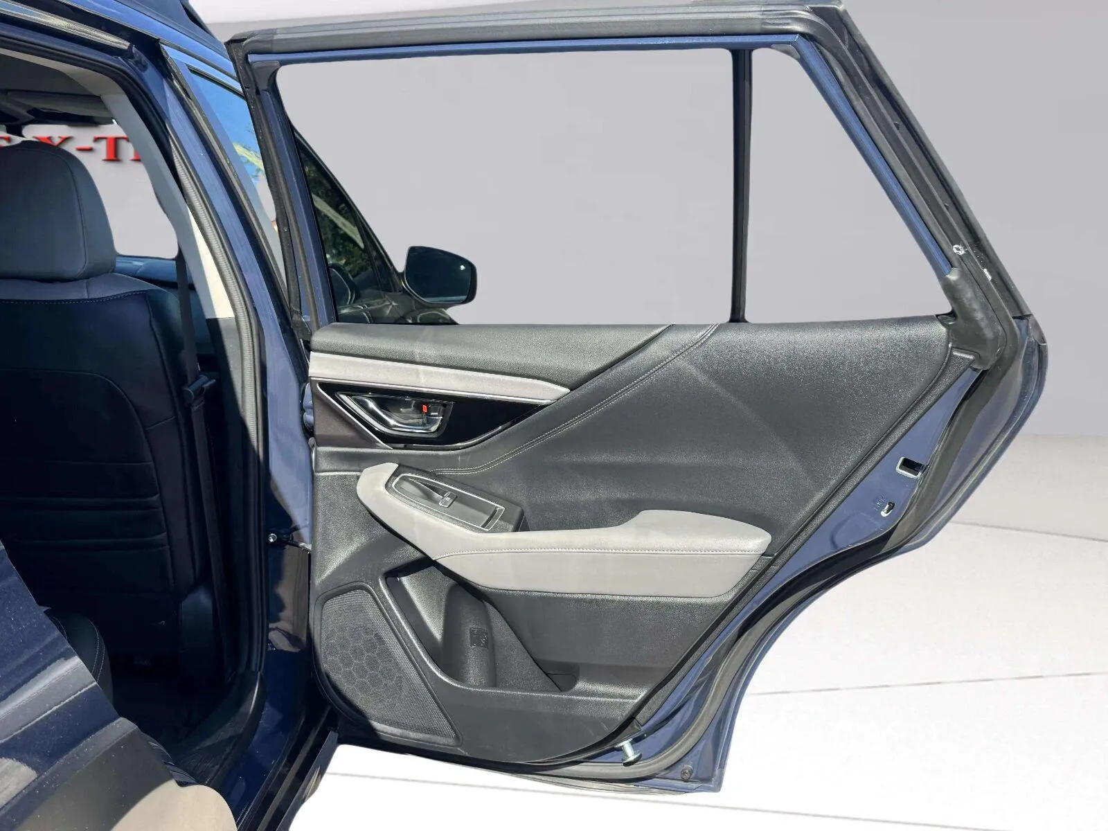 Subaru Outback photo 35