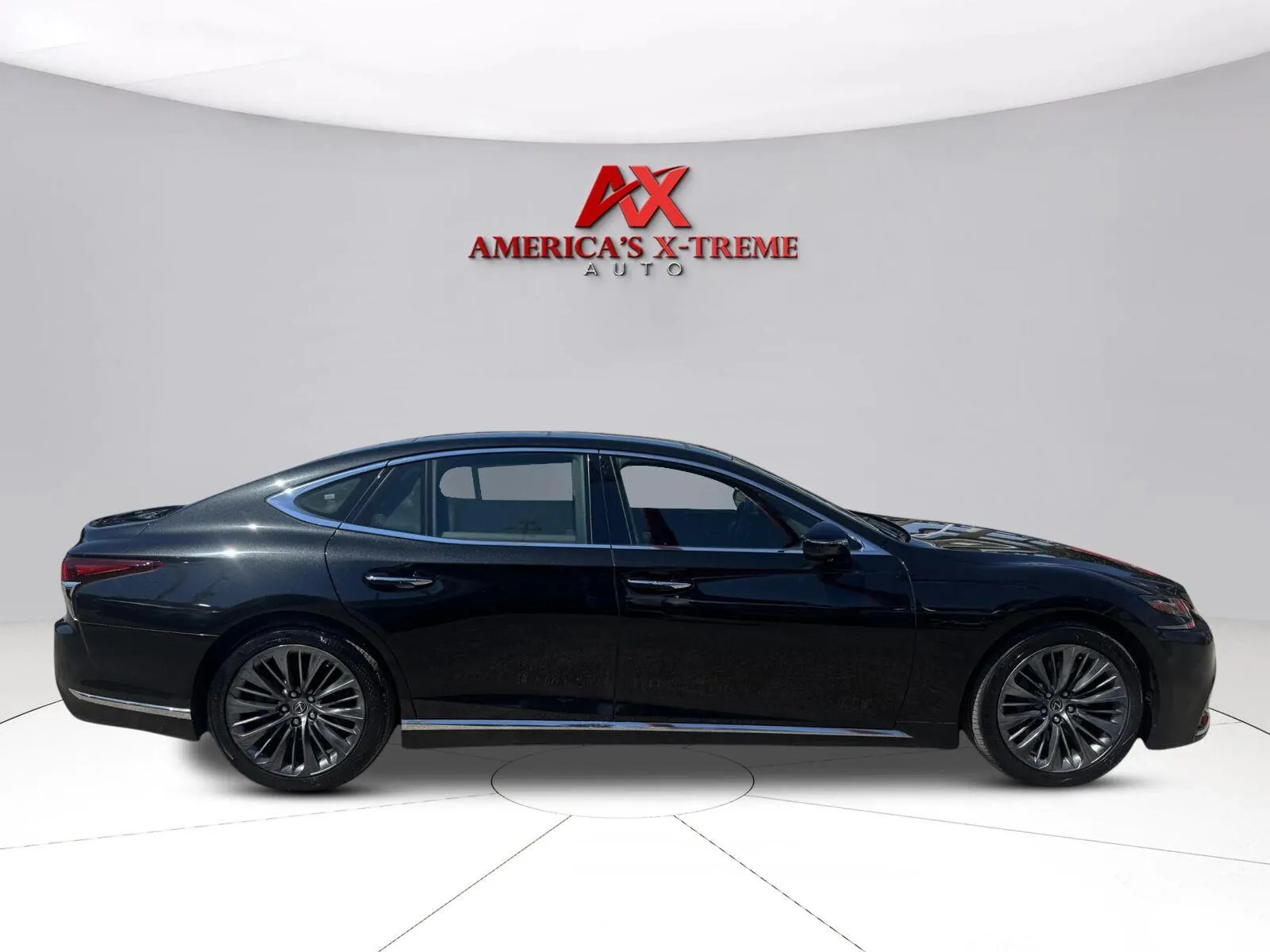 Lexus LS photo 7