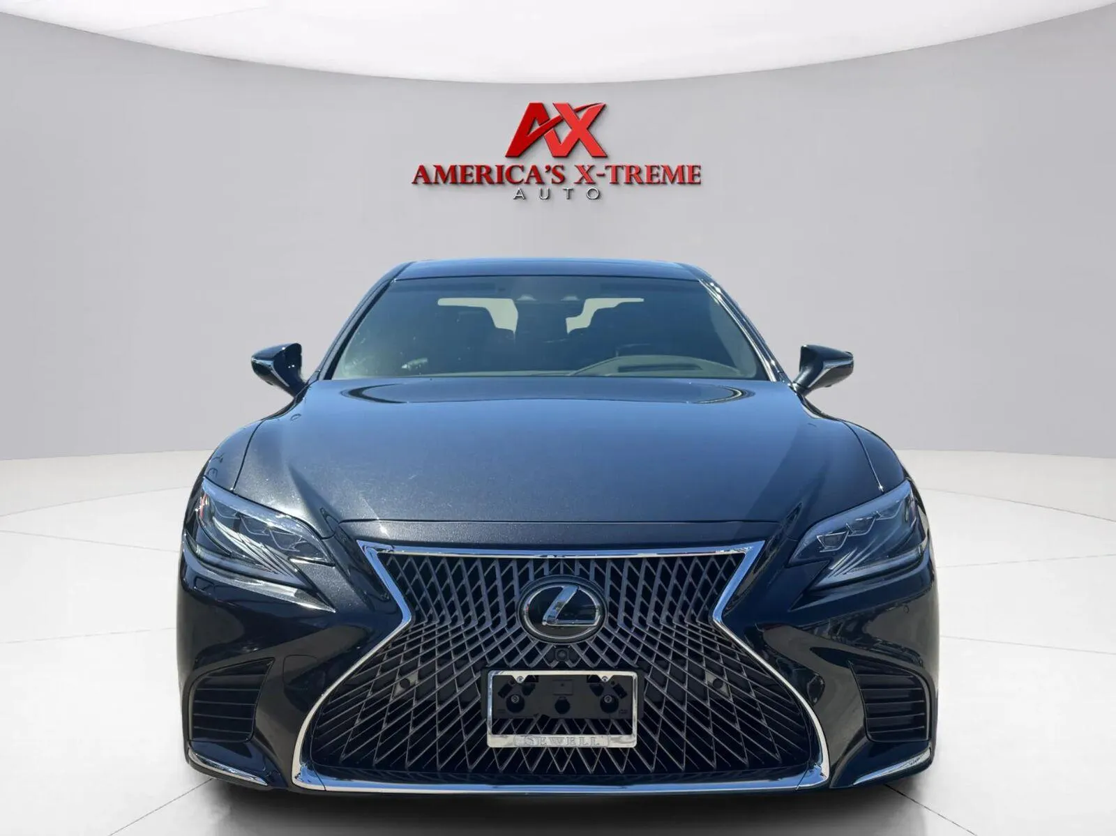 Lexus LS photo 8