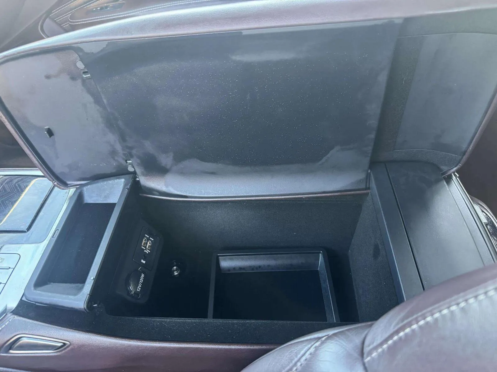 Lexus LS photo 34