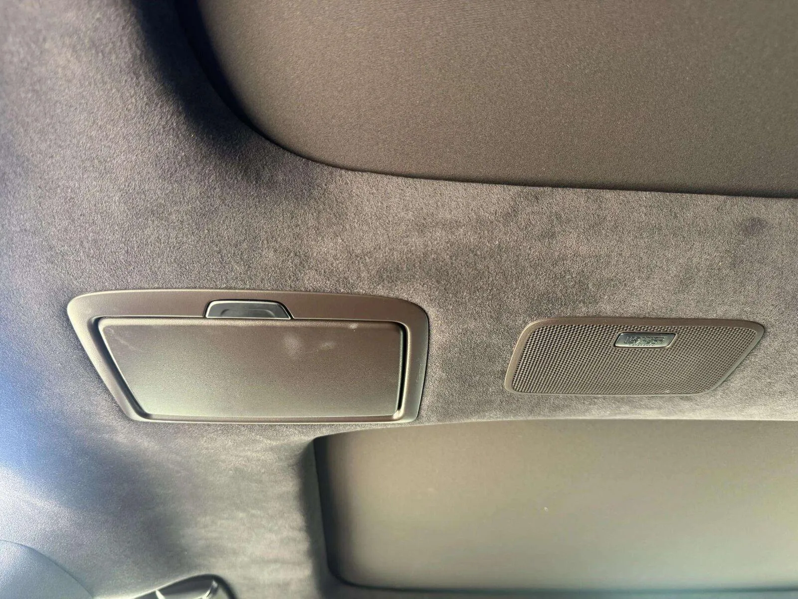 Lexus LS photo 37