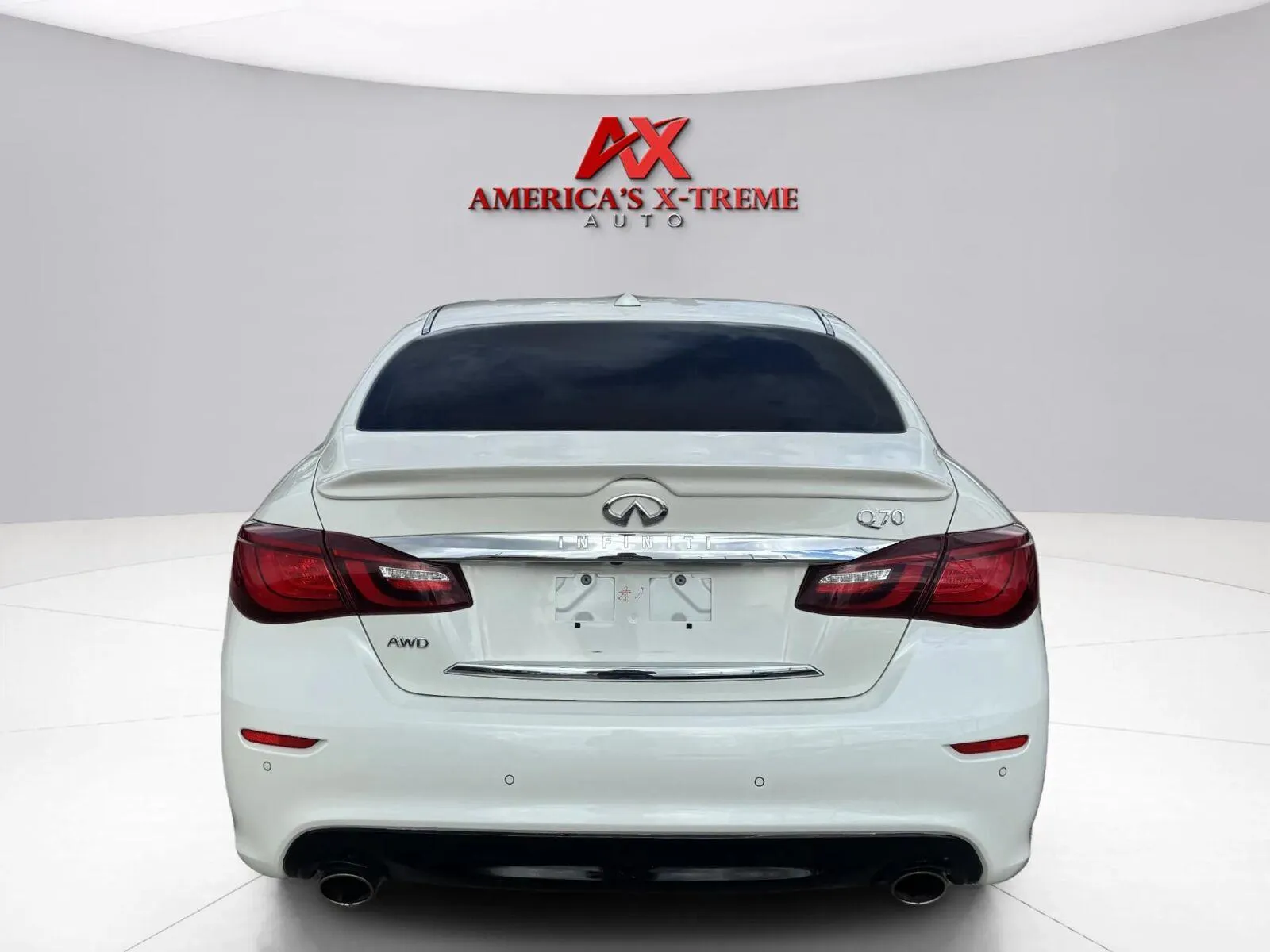 Infiniti Q70 photo 5