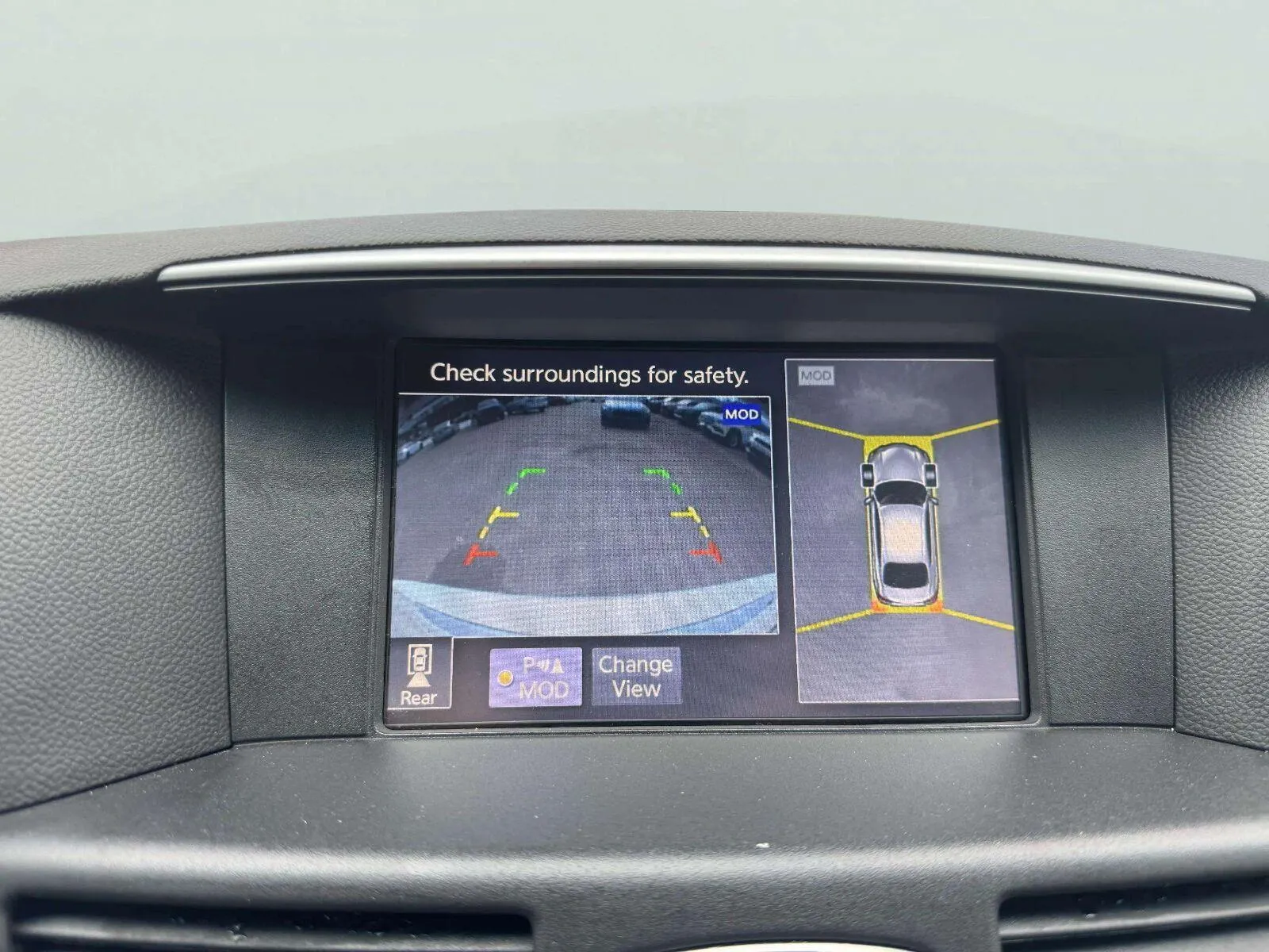 Infiniti Q70 photo 27