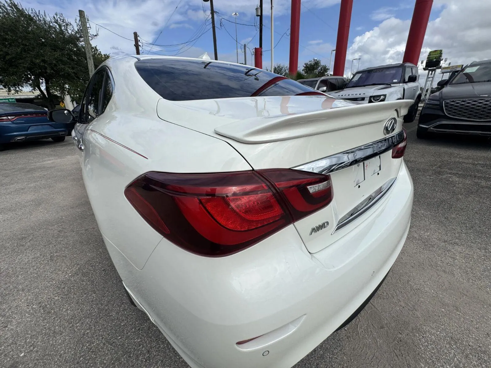 Infiniti Q70 photo 13