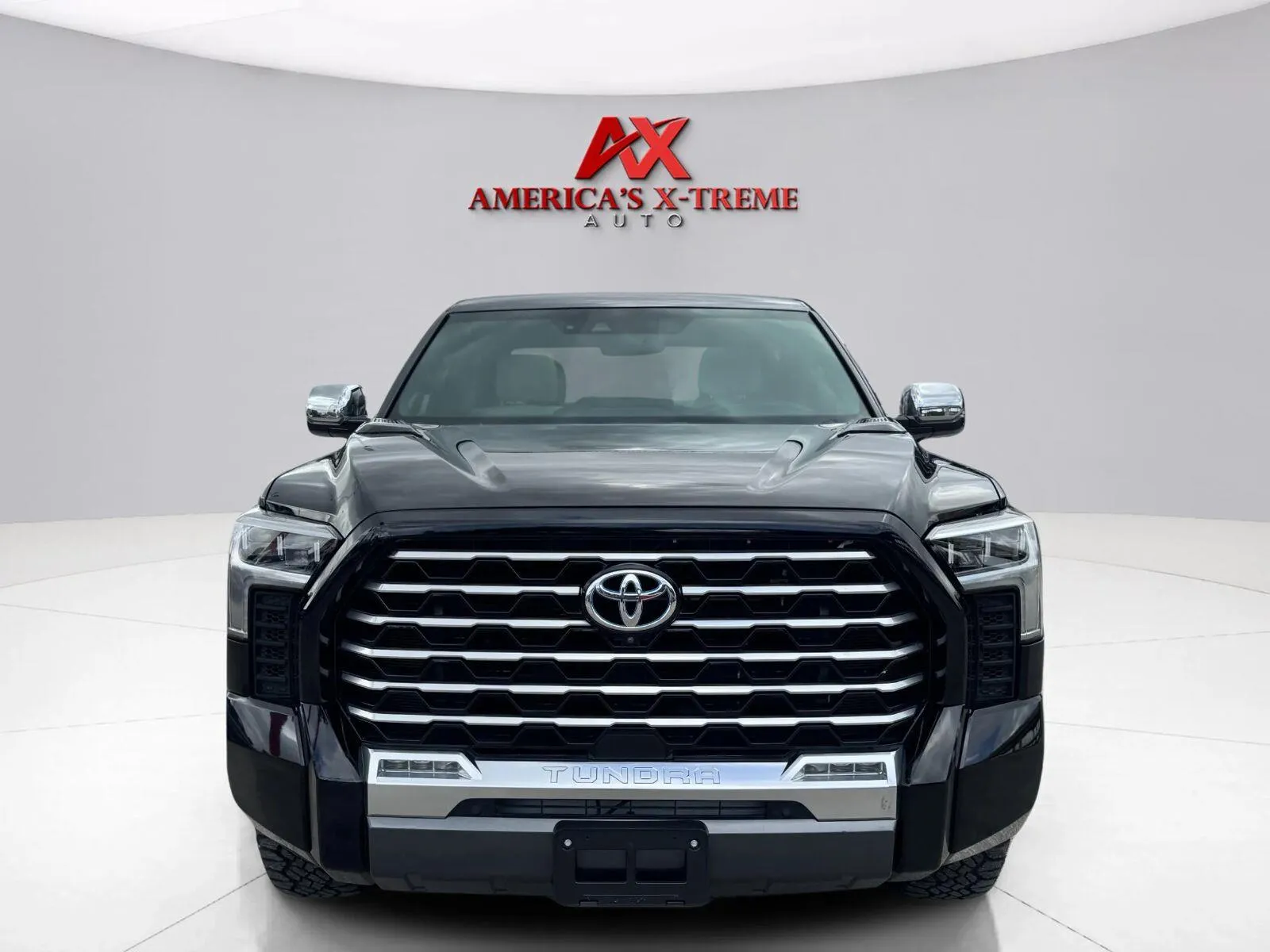 Toyota Tundra photo 8