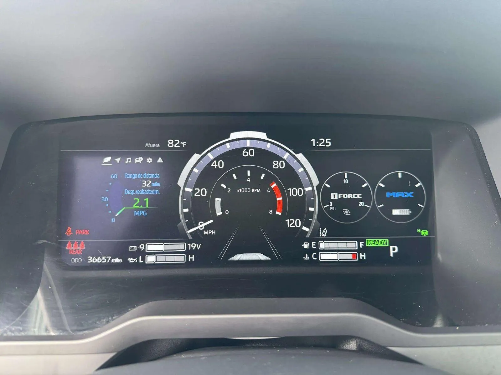Toyota Tundra photo 22