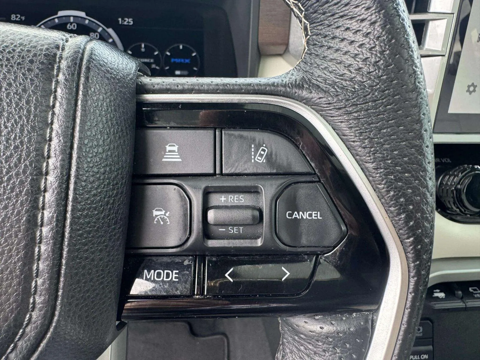 Toyota Tundra photo 25