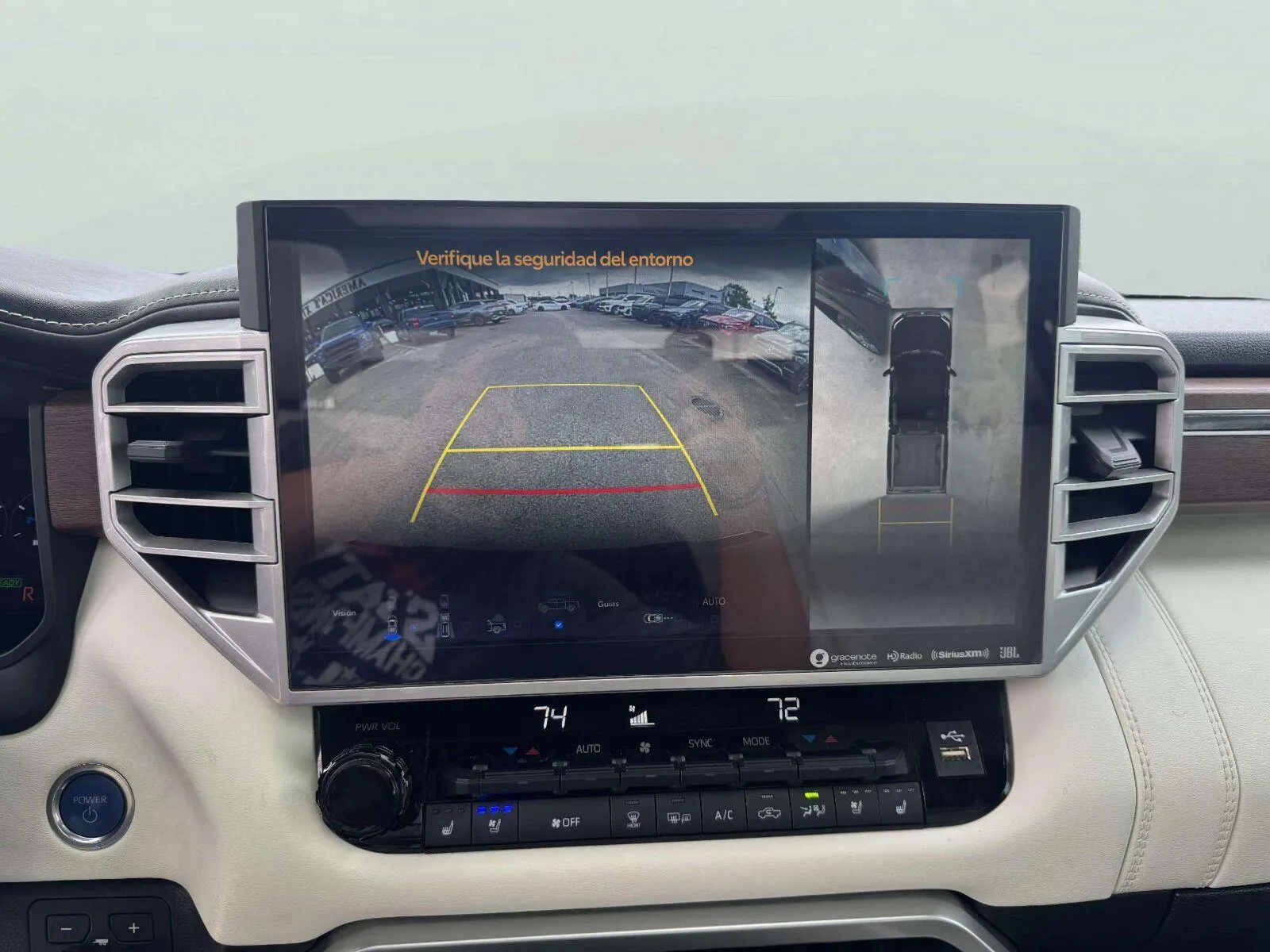 Toyota Tundra photo 28