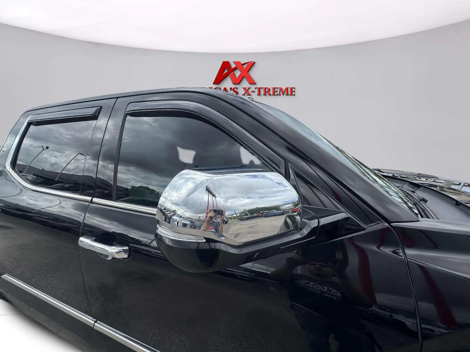 Toyota Tundra photo 9