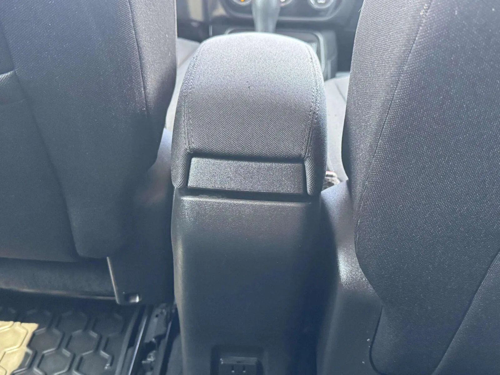 Jeep Renegade photo 44