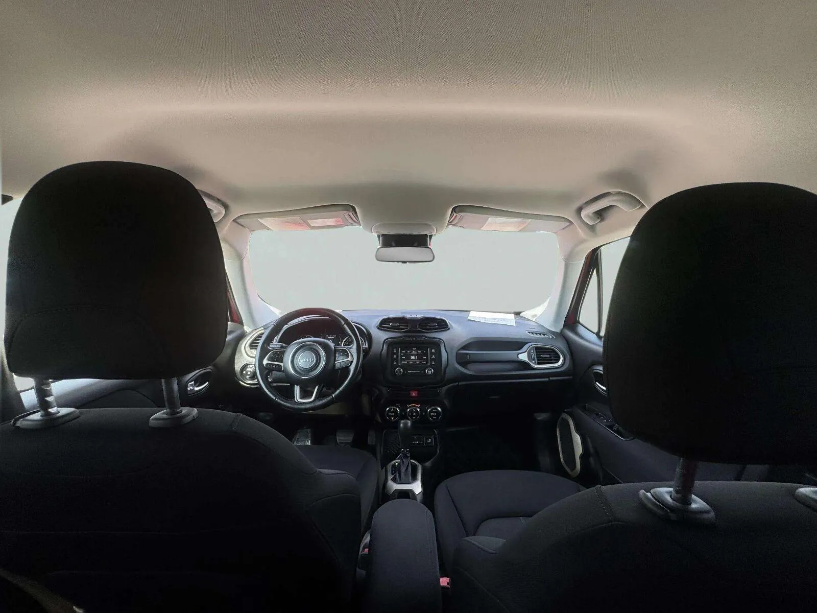 Jeep Renegade photo 46