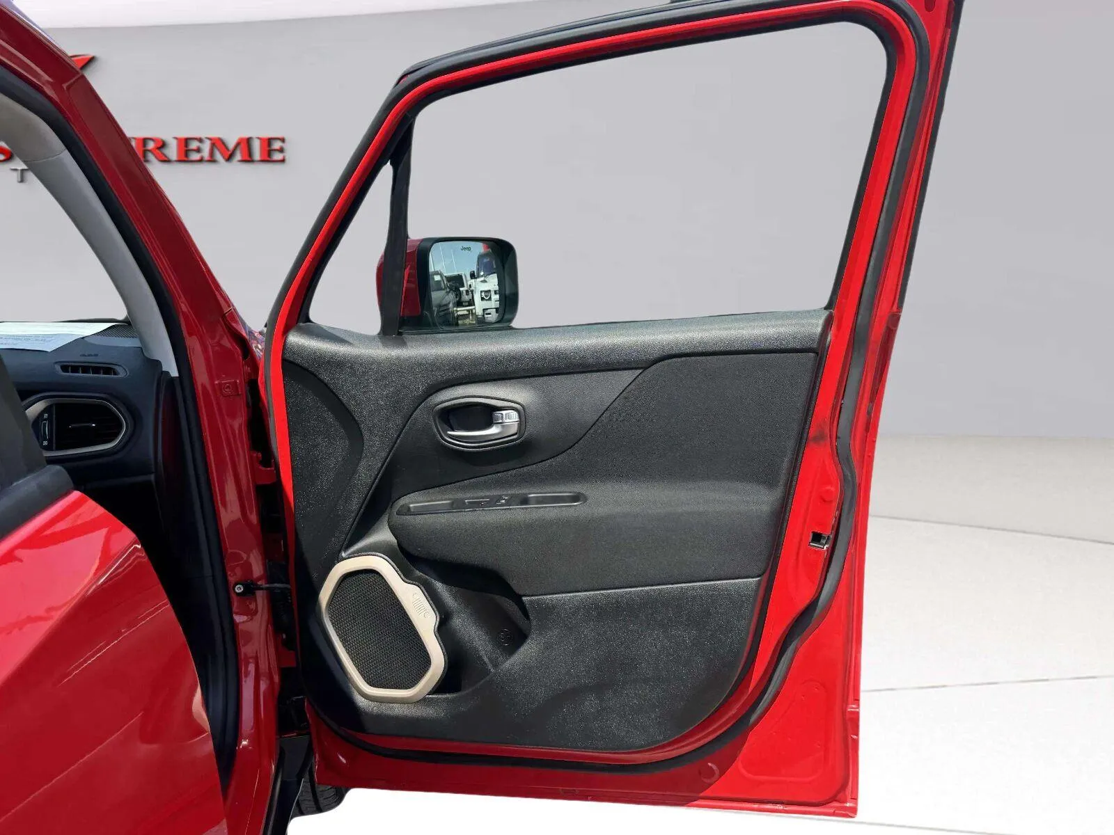 Jeep Renegade photo 49
