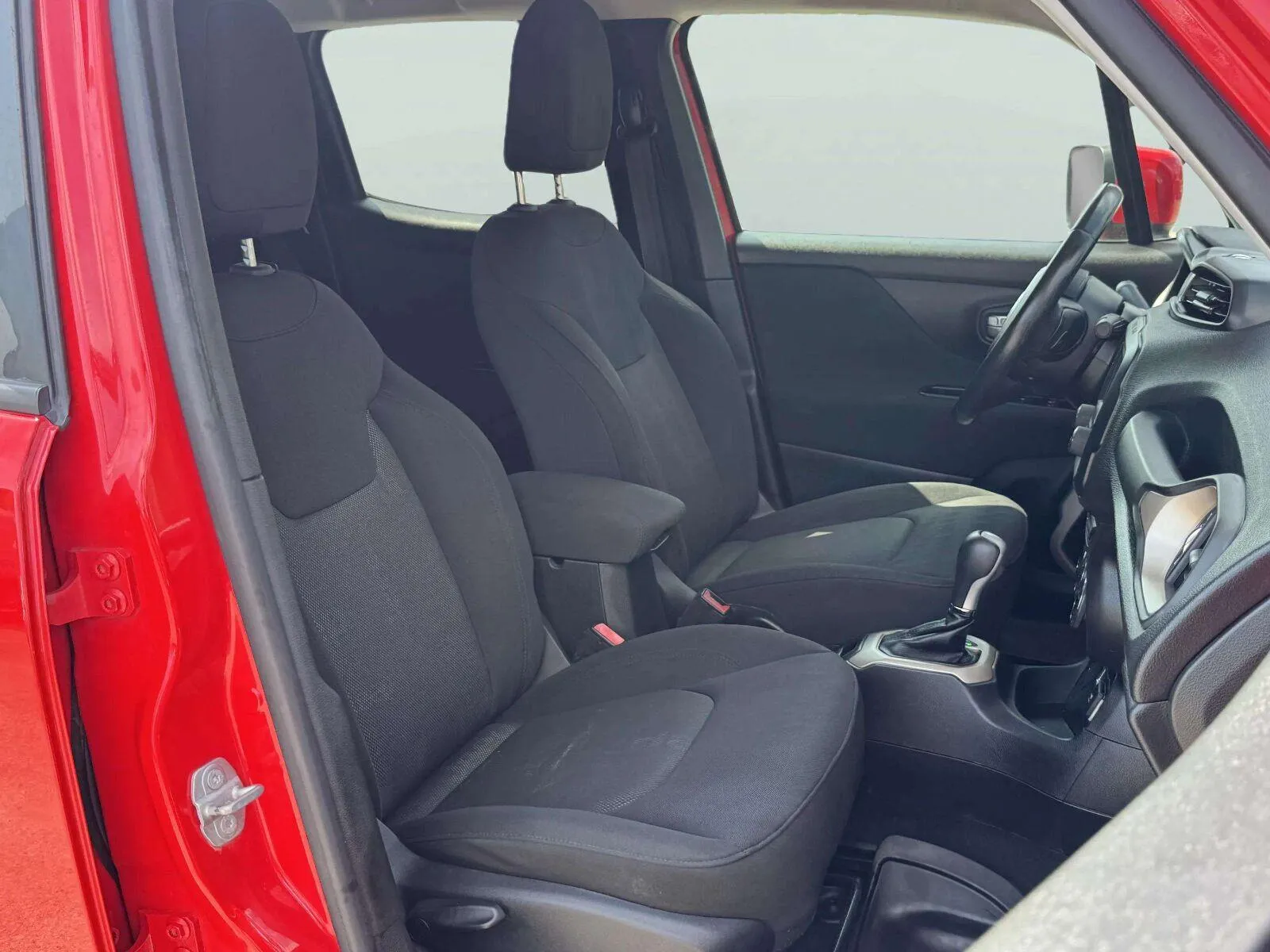Jeep Renegade photo 51