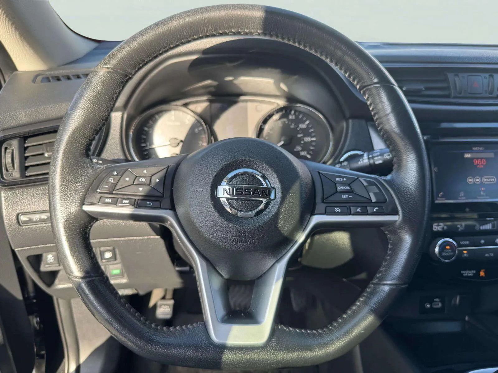 Nissan Rogue photo 25