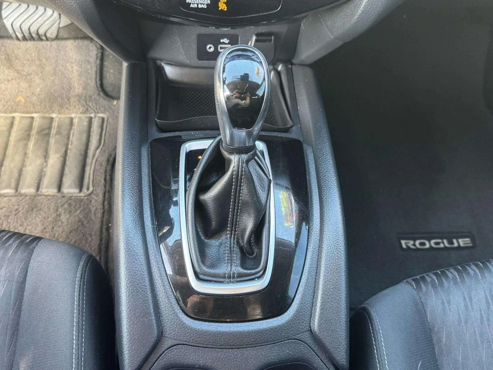 Nissan Rogue photo 28