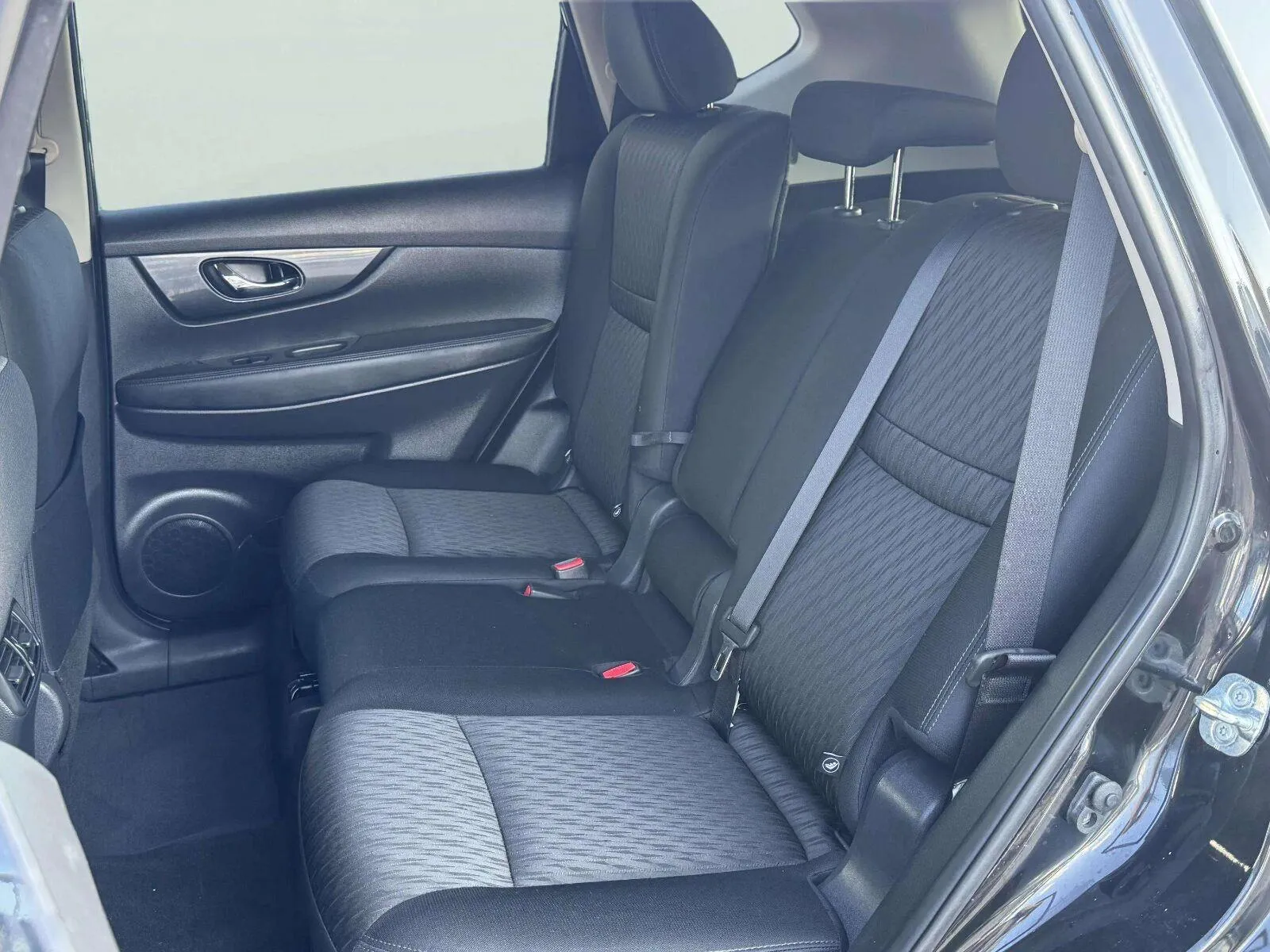 Nissan Rogue photo 30