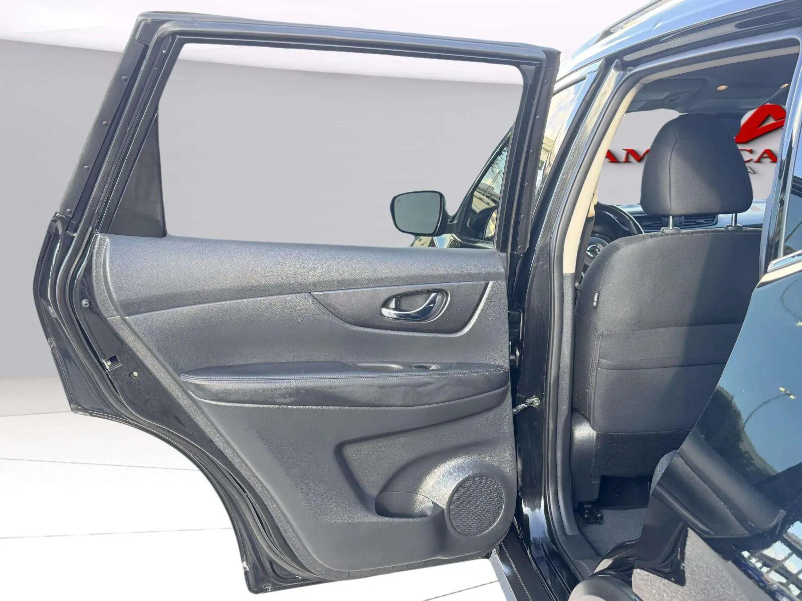 Nissan Rogue photo 31