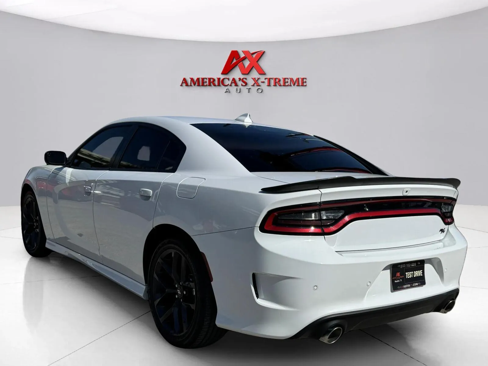 Dodge Charger photo 4