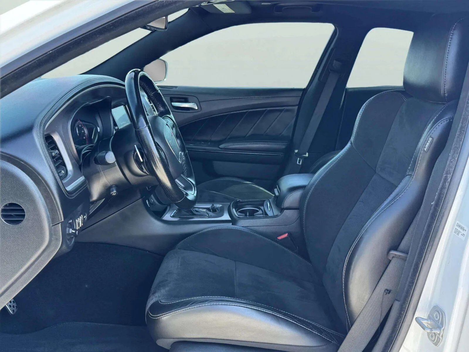 Dodge Charger photo 16