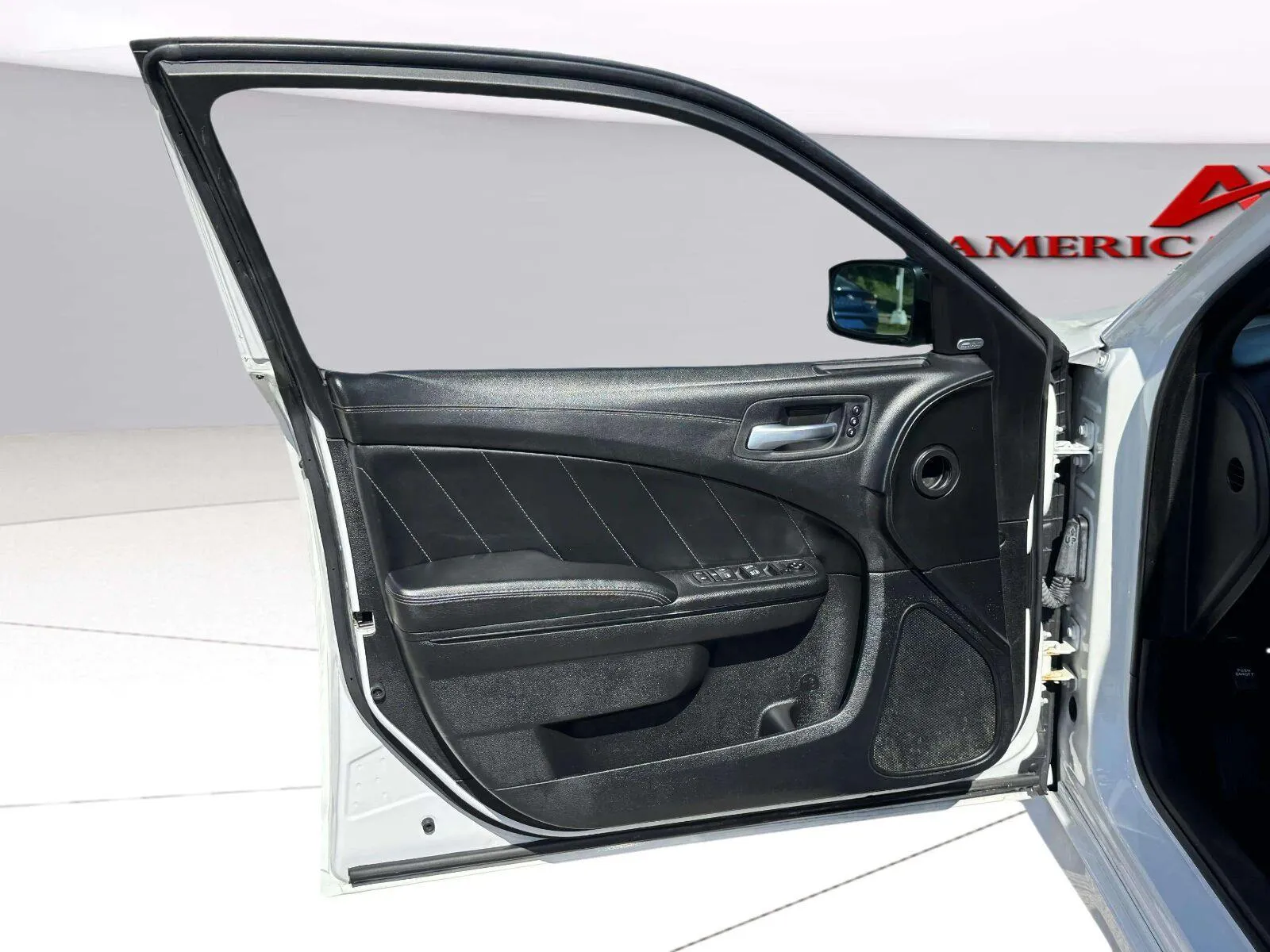 Dodge Charger photo 17
