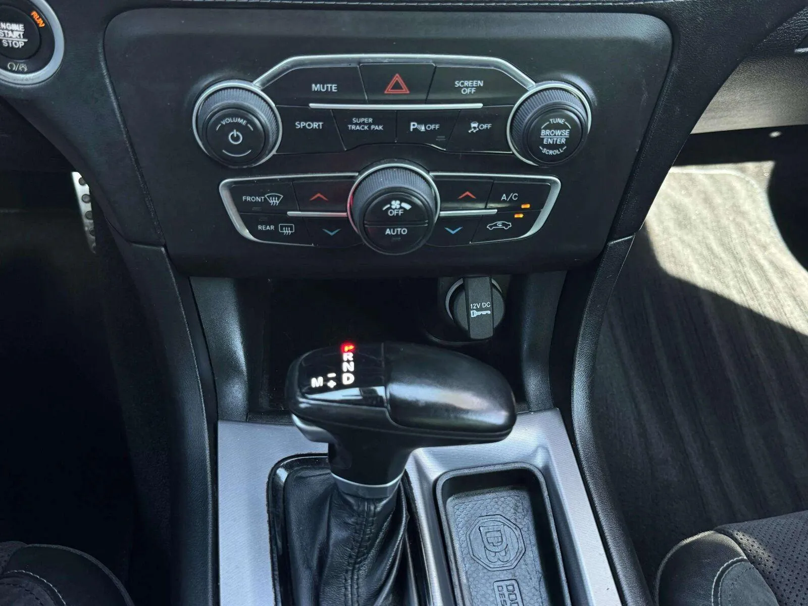 Dodge Charger photo 28