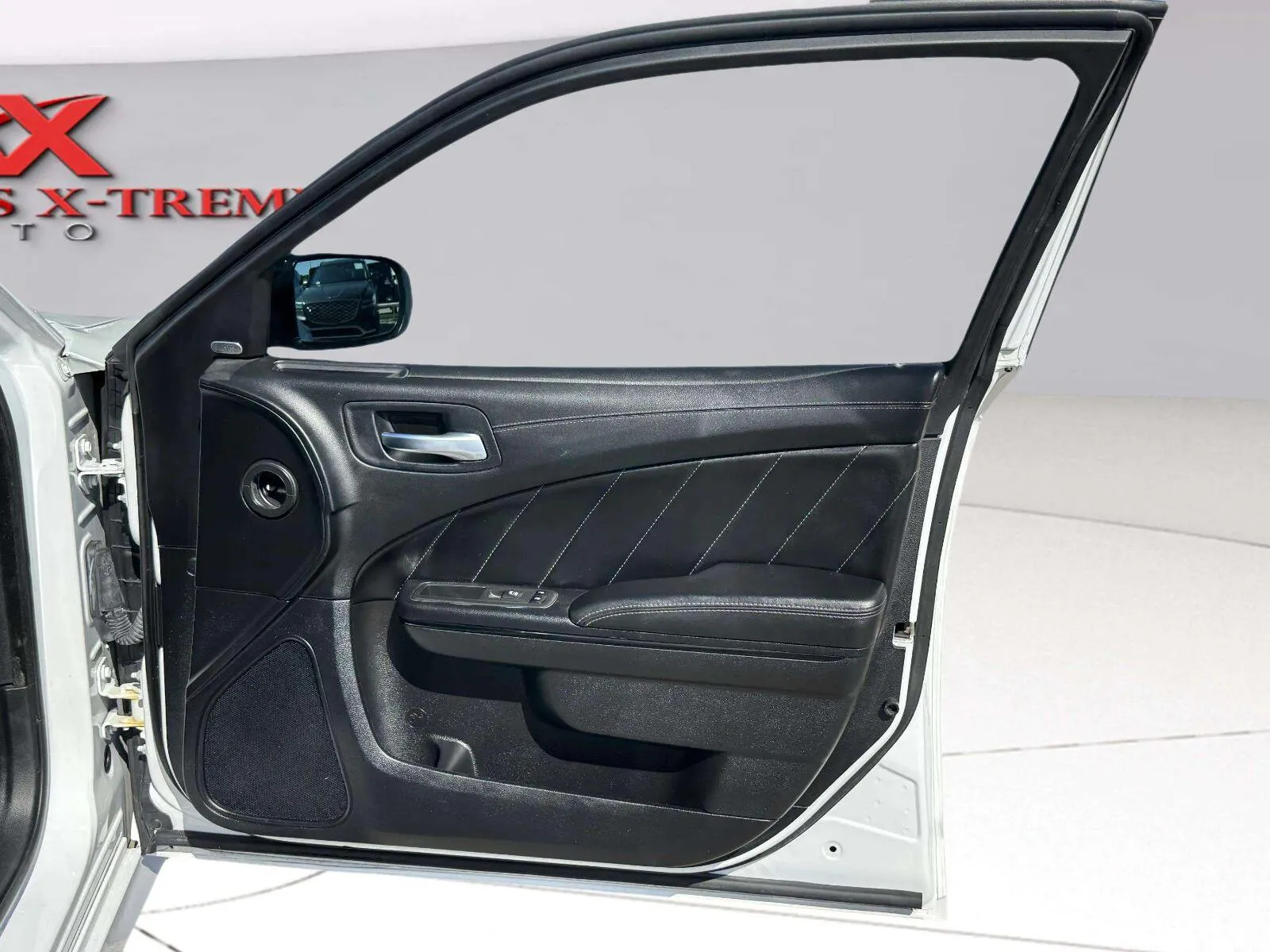 Dodge Charger photo 42